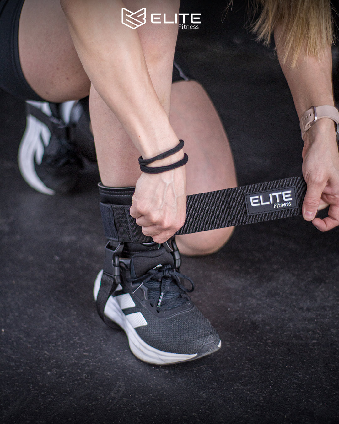 Grilletes de cuero negro ELITE